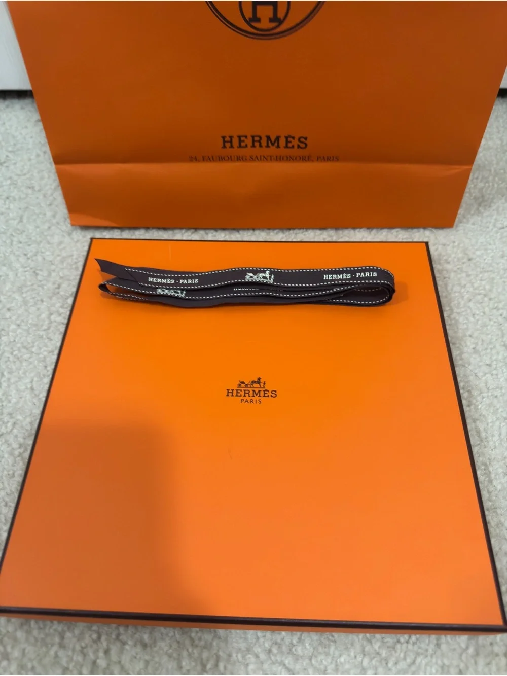 Hermes 90cm Tous En Selle - Cream & Orange Scarf